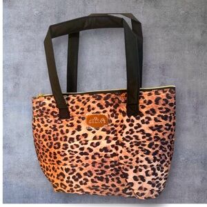 NWOT - brand new , Delia’s  lunch cooler bag for women